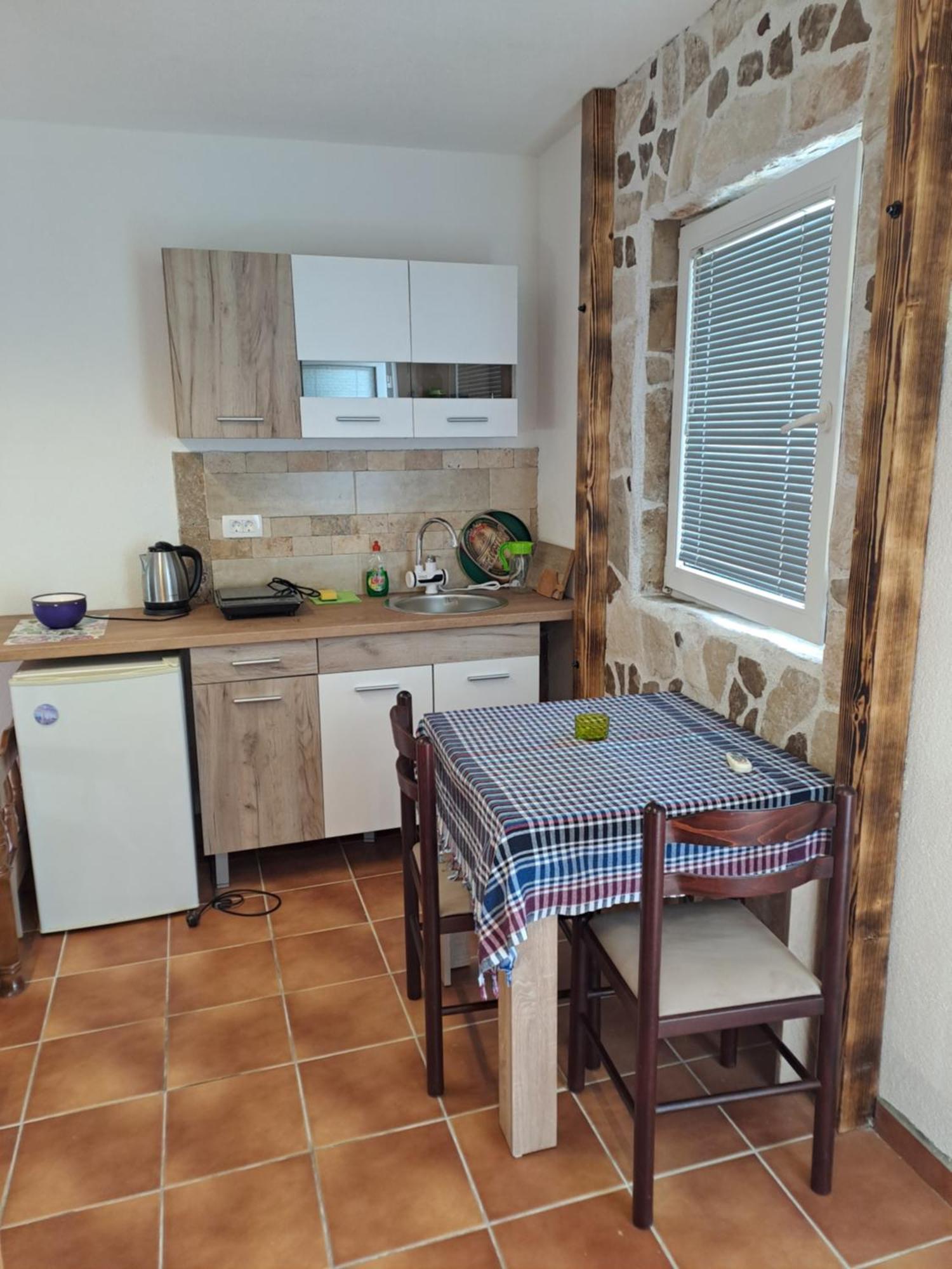 Apartments Lazarevic Сутоморе Номер фото