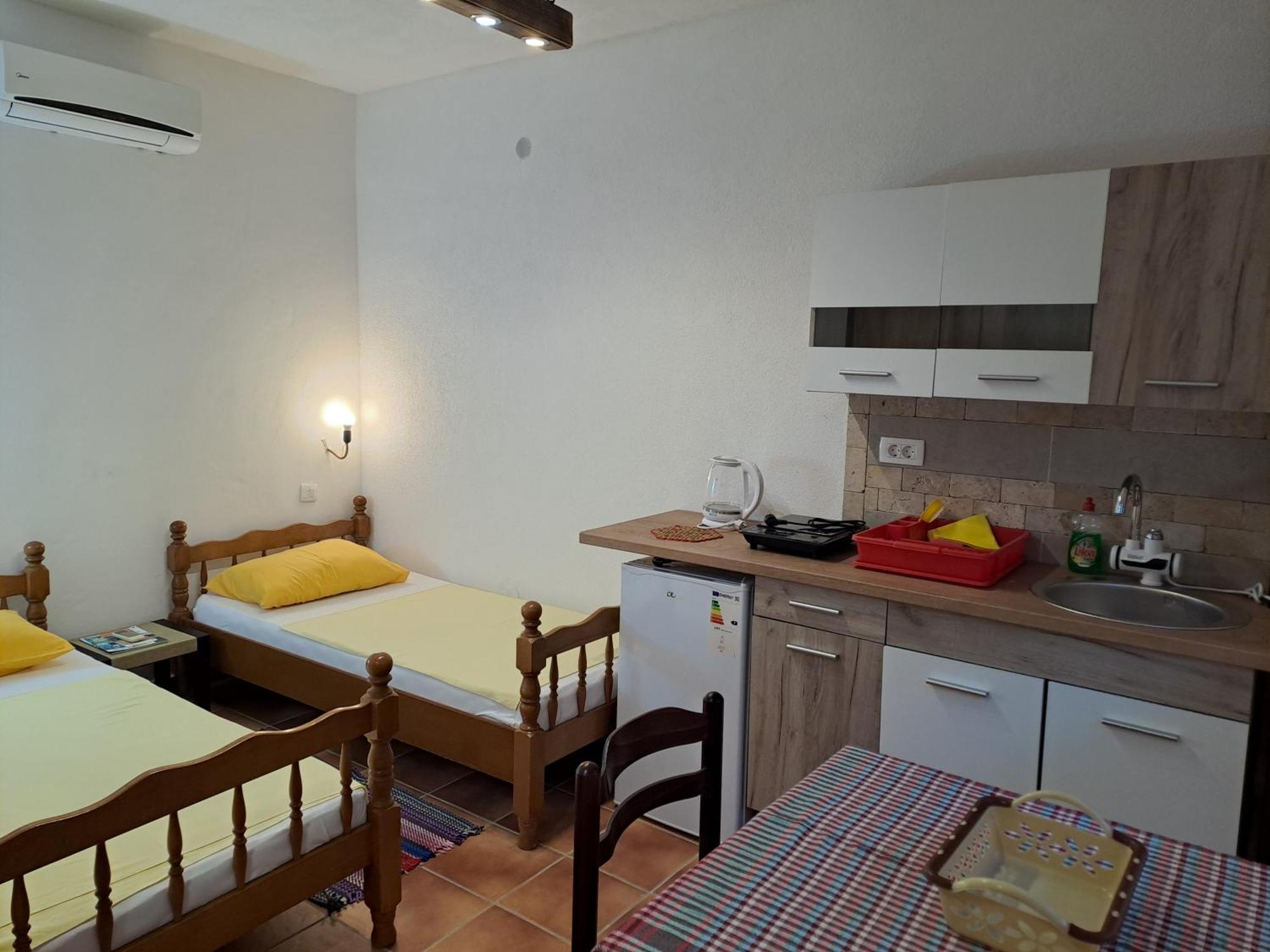 Apartments Lazarevic Сутоморе Номер фото