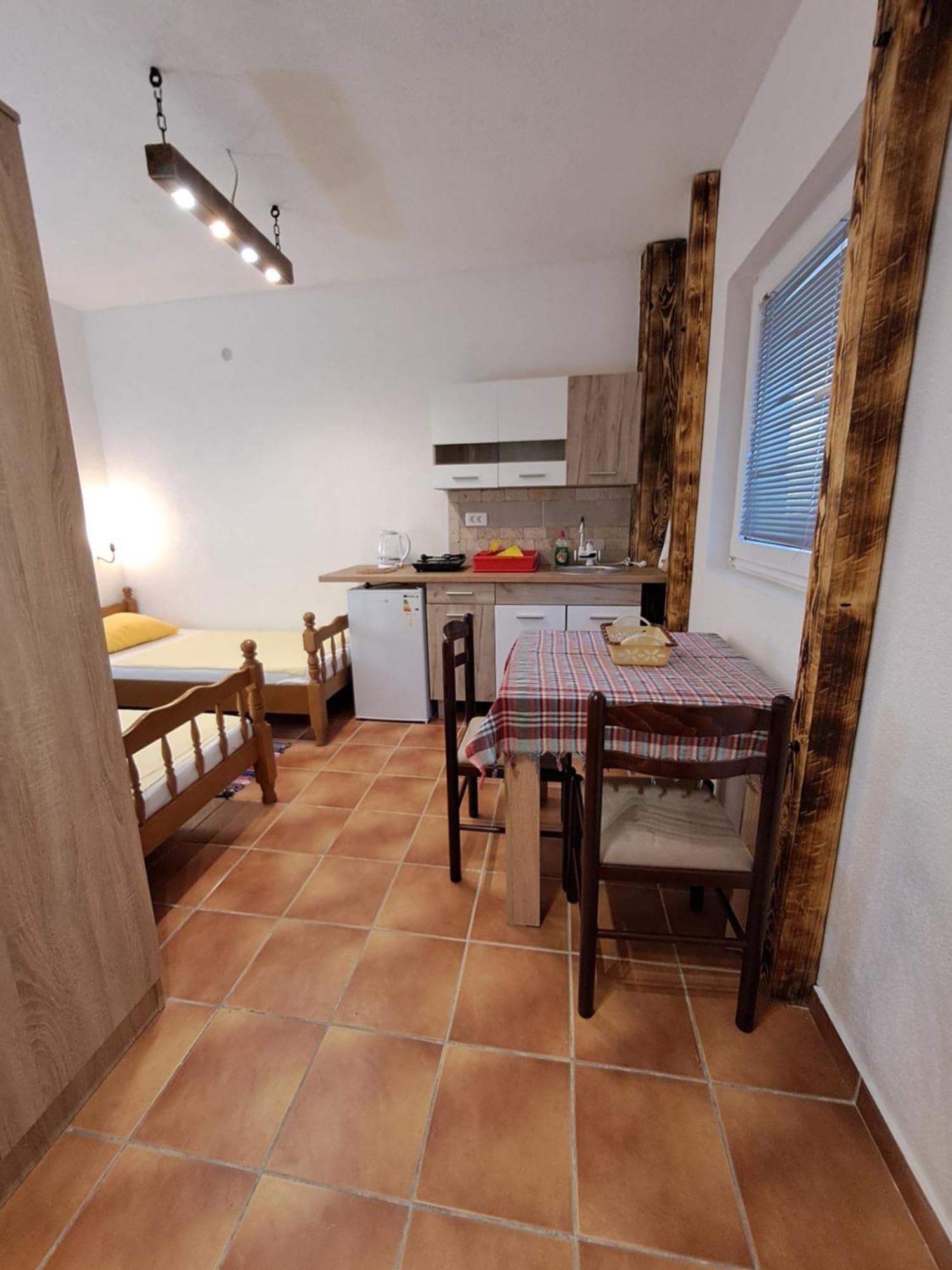 Apartments Lazarevic Сутоморе Номер фото