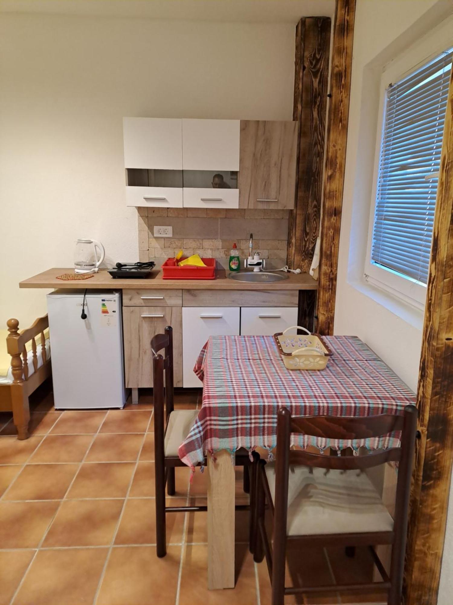 Apartments Lazarevic Сутоморе Номер фото