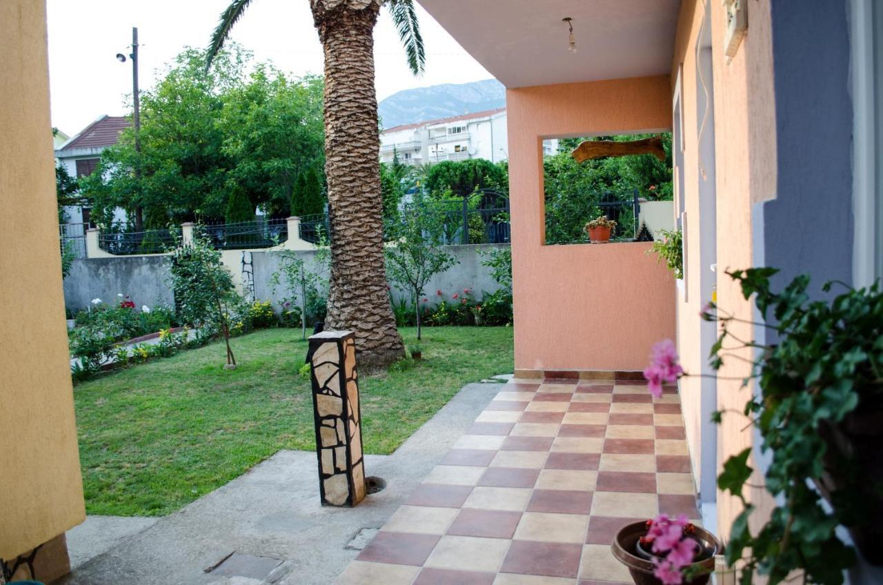 Apartments Lazarevic Сутоморе Экстерьер фото